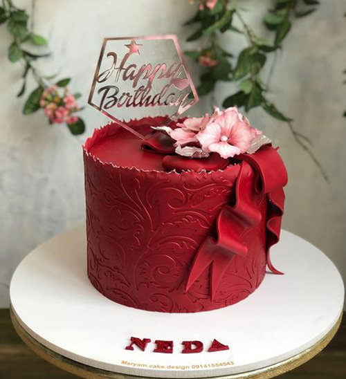 عکس کیک تولد خاص و خوشگل دخترانه قرمز رنگ