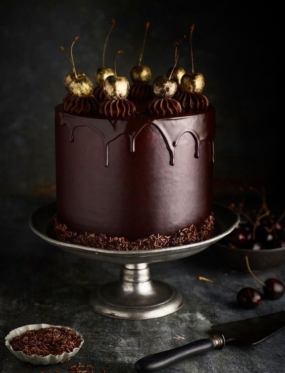عکس کیک تولد شکلاتی مدرن