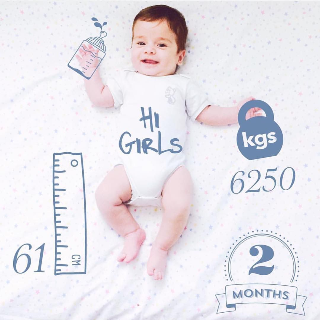 ایده عکاسی برای دو ماهگی نوزاد