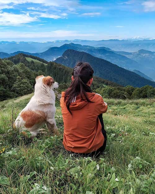 عکس دختر از پشت سر با کلاه برای پروفایل