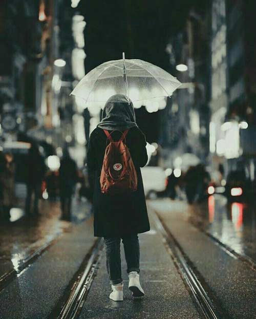 عکس دختر از پشت سر با کلاه برای پروفایل