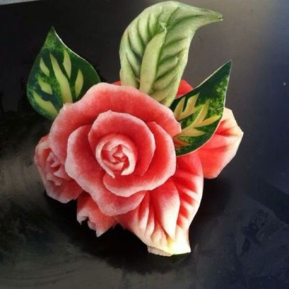 تزیین هندوانه شب یلدا ساده