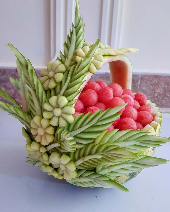 تزیین هندوانه شب یلدا ساده