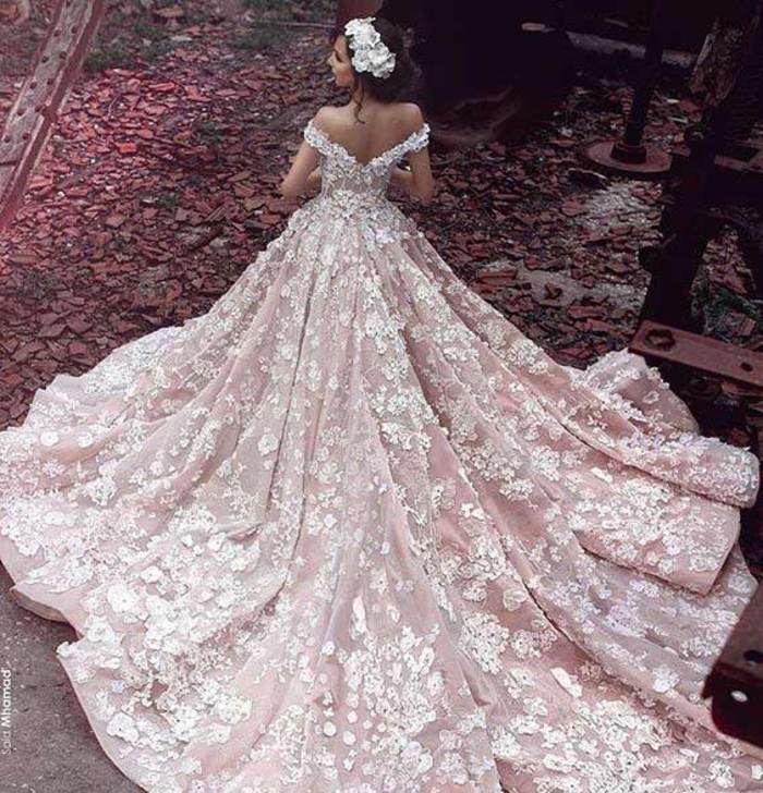 لباس عروسی مدل دامن پهن