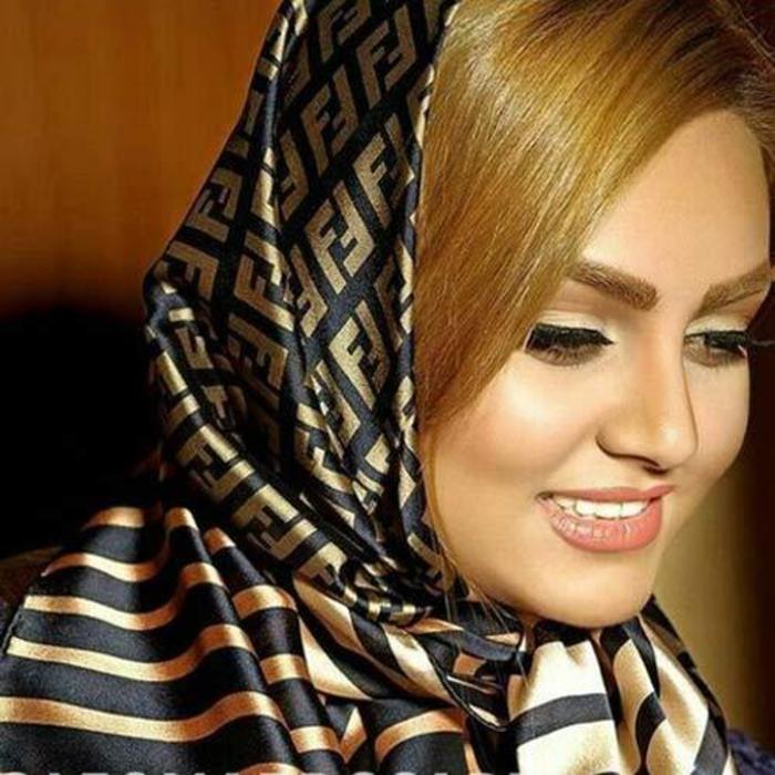 عکس زن ایرانی با موهای بلوند