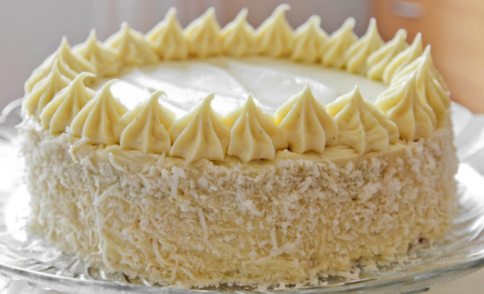 کیک با روکش گاناش سفید مناسب میهمانی